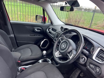 Used Jeep Renegade 2015 for sale - 77697861: Photo