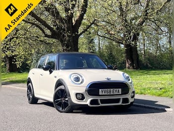 Used MINI Hatch 2019 for sale - 79628846: Photo