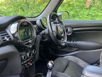 Used MINI Hatch 2019 for sale - 79628846: Photo