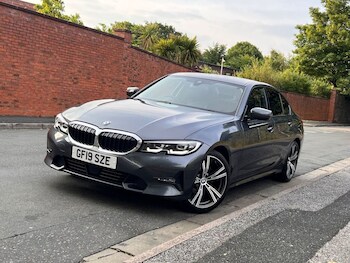 Used BMW 3 Series 2019 for sale - 74985390: Photo