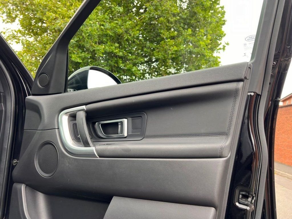 Used Land Rover Discovery Sport 2018 for sale - 76909929: Photo 24