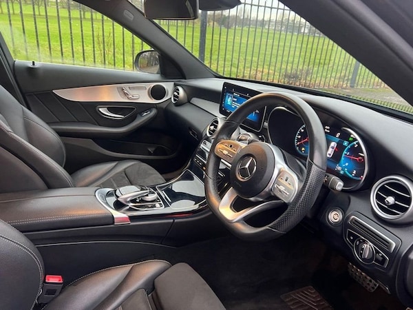 Used Mercedes-Benz C Class 2019 for sale - 76333342: Photo 2