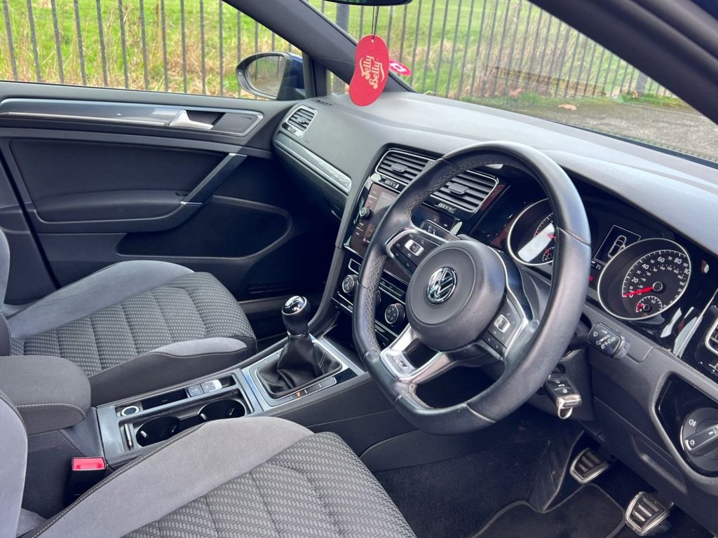 Used Volkswagen Golf 2018 for sale - 77879666: Photo 2