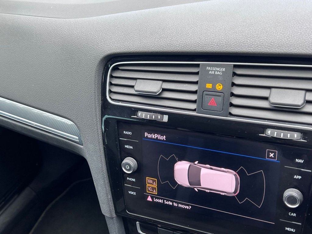 Used Volkswagen Golf 2018 for sale - 77879666: Photo 26