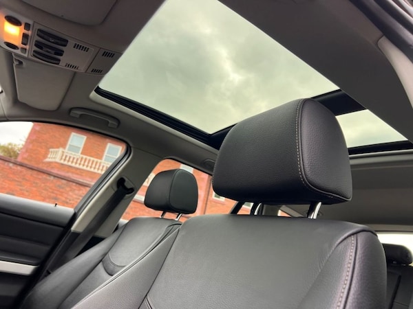 Used BMW 3 Series 2010 for sale - 76210893: Photo 14
