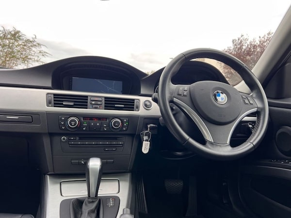 Used BMW 3 Series 2010 for sale - 76210893: Photo 28