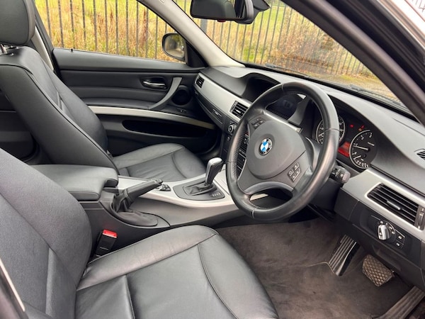 Used BMW 3 Series 2010 for sale - 76210893: Photo 2