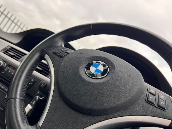 Used BMW 3 Series 2010 for sale - 76210893: Photo 30
