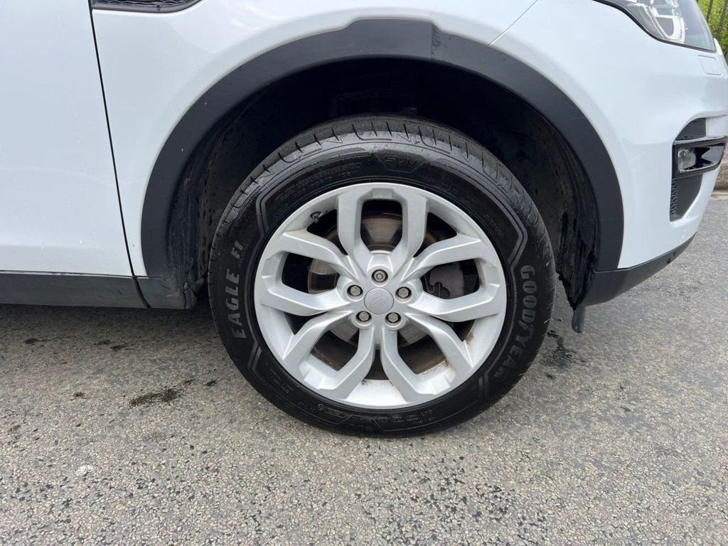 Used Land Rover Discovery Sport 2017 for sale - 76985795: Photo 15
