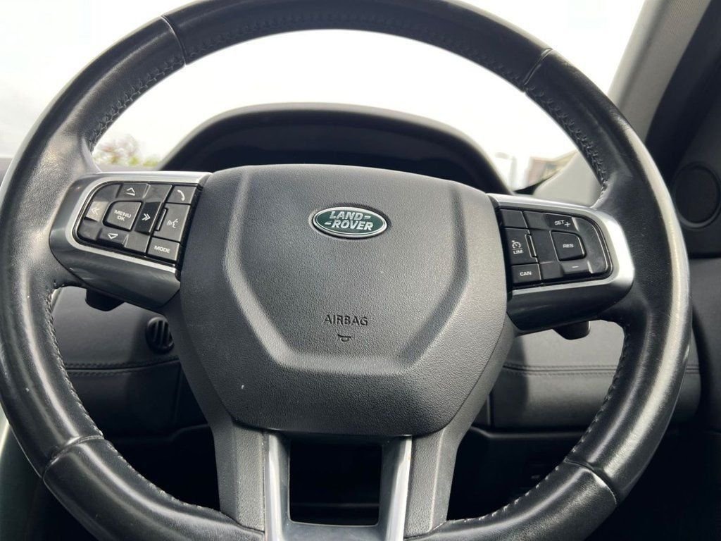 Used Land Rover Discovery Sport 2017 for sale - 76985795: Photo 31