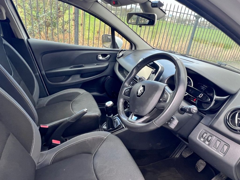 Used Renault Clio 2017 for sale - 77089261: Photo 2