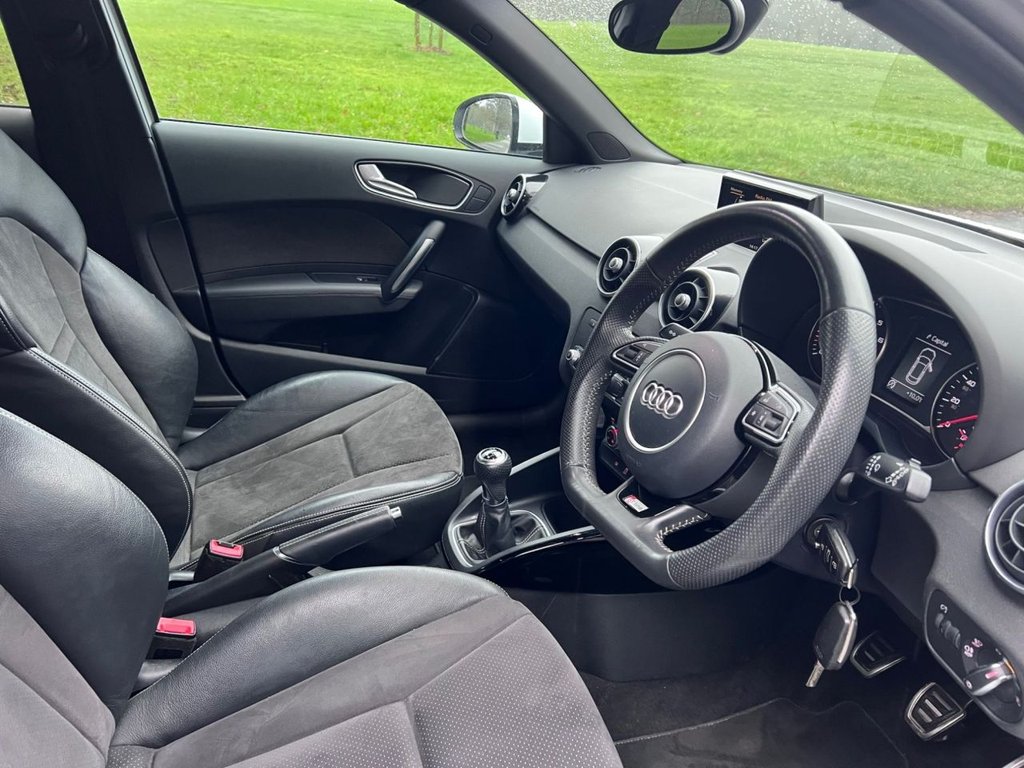 Used Audi A1 2017 for sale - 76950397: Photo 2