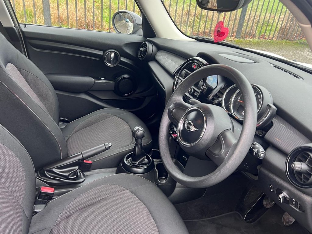 Used MINI Hatch 2018 for sale - 77153177: Photo 2