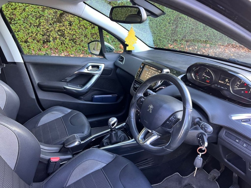 Used Peugeot 2008 2014 for sale - 76654598: Photo 2