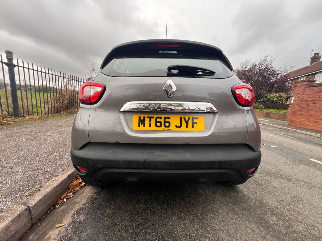 Used Renault Captur 2016 for sale - 76380037: Photo 11