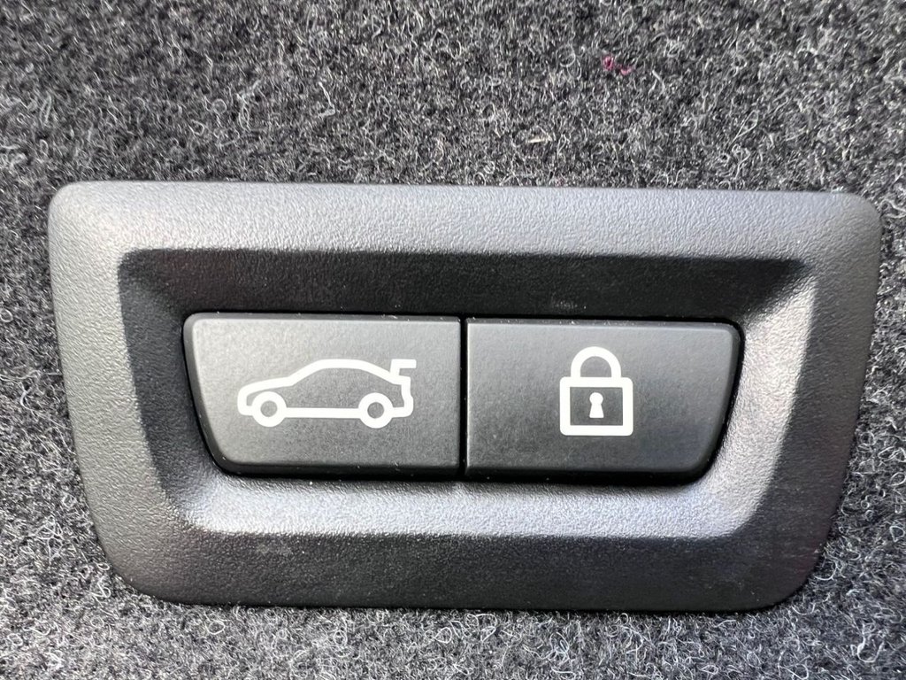 Used BMW 3 Series 2019 for sale - 77110829: Photo 25