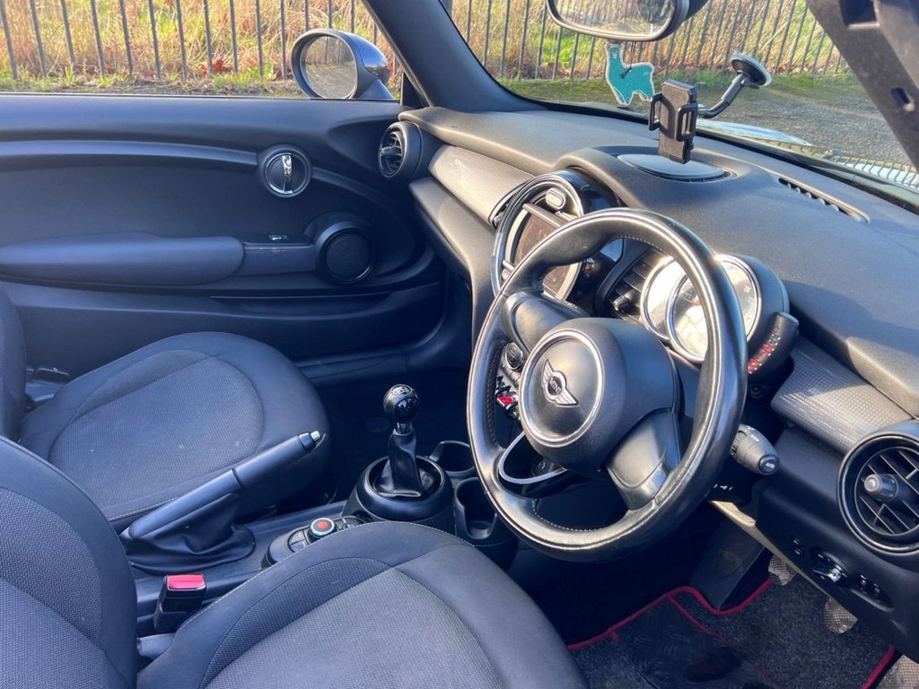 Used MINI Convertible 2016 for sale - 77226945: Photo 2