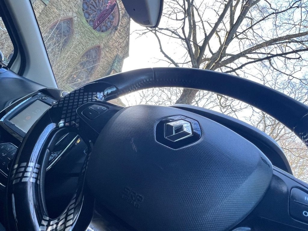 Used Renault Captur 2015 for sale - 77399875: Photo 21