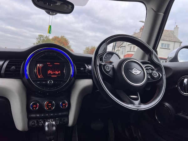 Used MINI Hatch 2015 for sale - 76309389: Photo 23