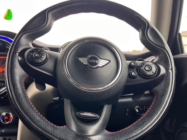 Used MINI Hatch 2015 for sale - 76309389: Photo 24