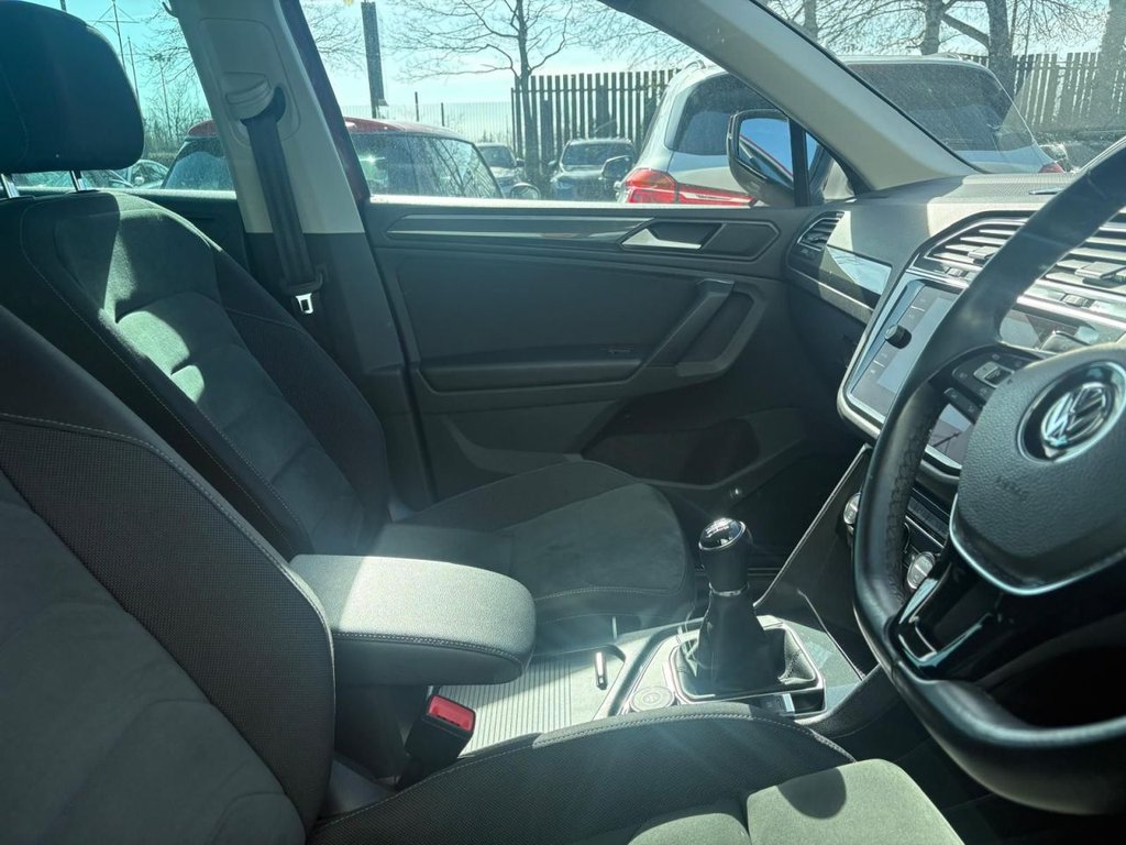 Used Volkswagen Tiguan 2018 for sale - 77959697: Photo 2
