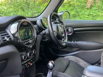 Used MINI Hatch 2019 for sale - 78357848: Photo