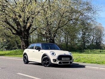 Used MINI Hatch 2019 for sale - 78357848: Photo