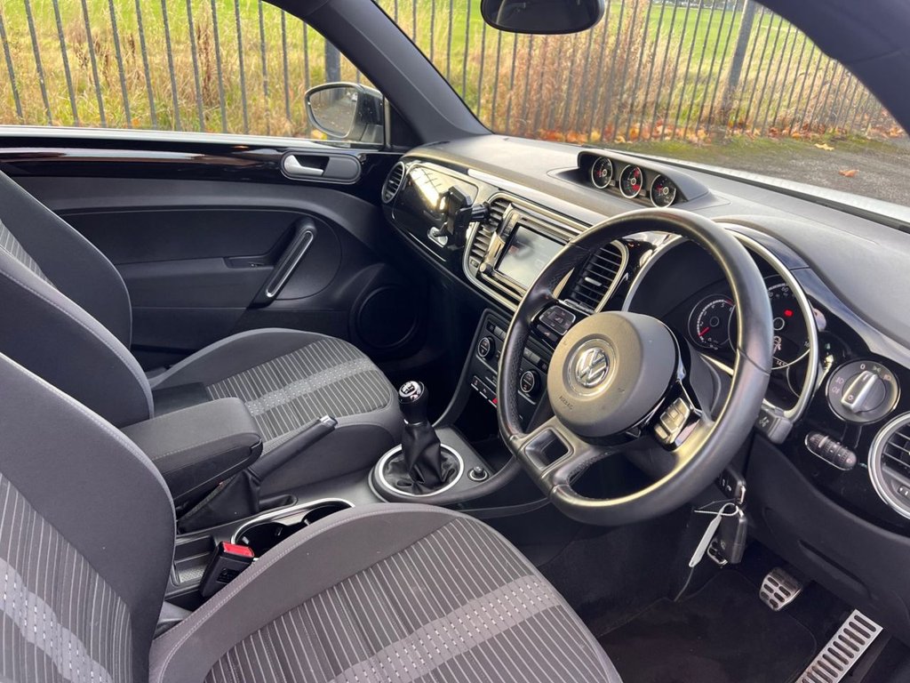 Used Volkswagen Beetle 2016 for sale - 76445739: Photo 2