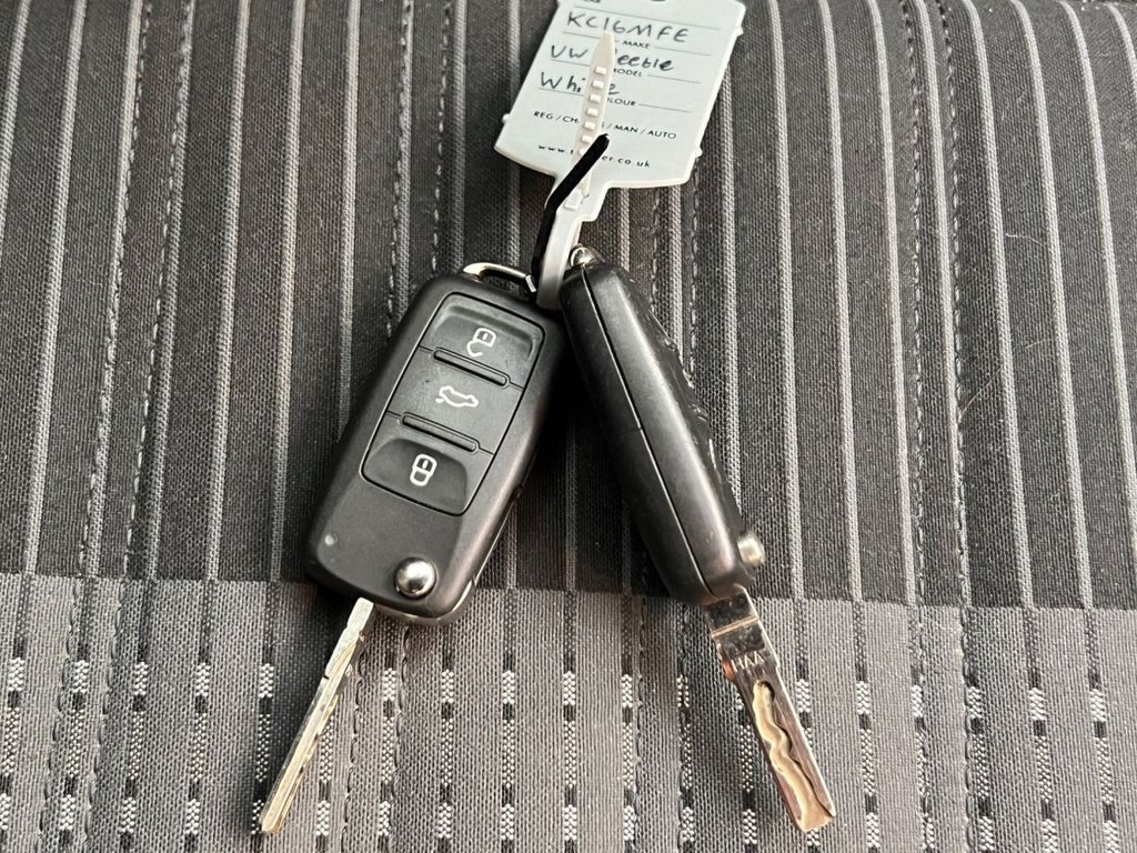 Used Volkswagen Beetle 2016 for sale - 76445739: Photo 29