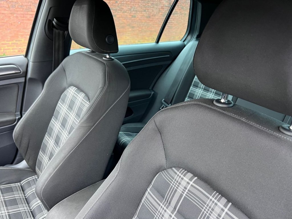 Used Volkswagen Golf 2017 for sale - 77547460: Photo 12