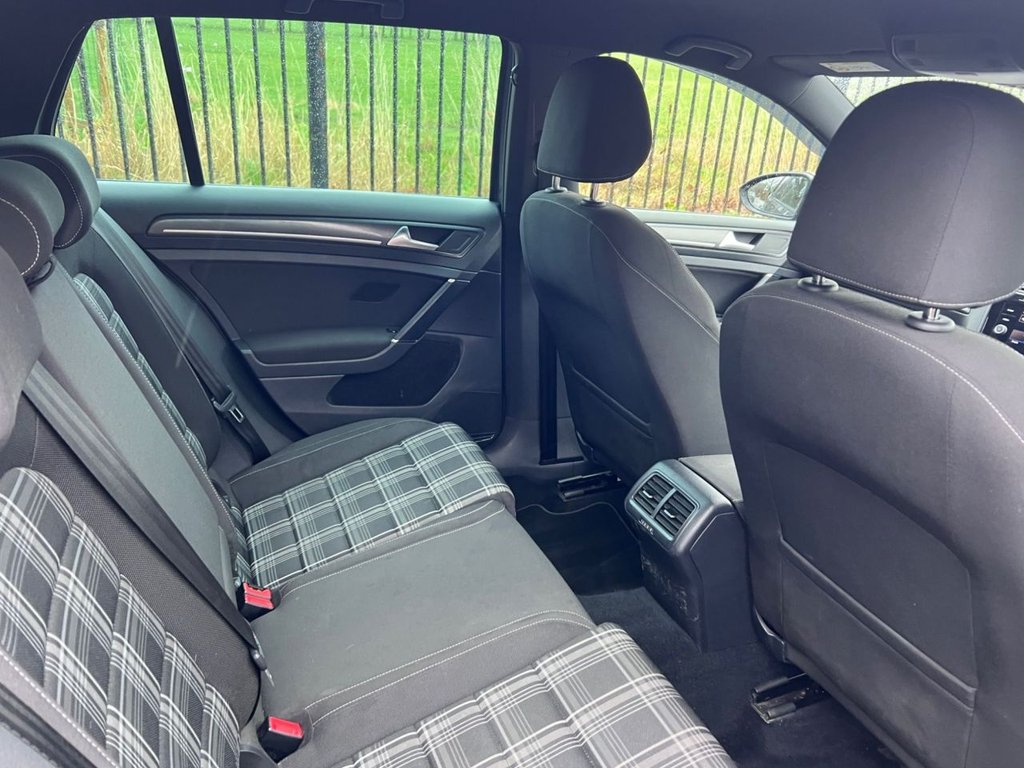 Used Volkswagen Golf 2017 for sale - 77547460: Photo 14