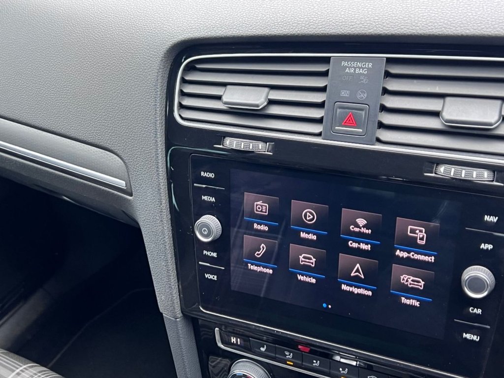 Used Volkswagen Golf 2017 for sale - 77547460: Photo 19