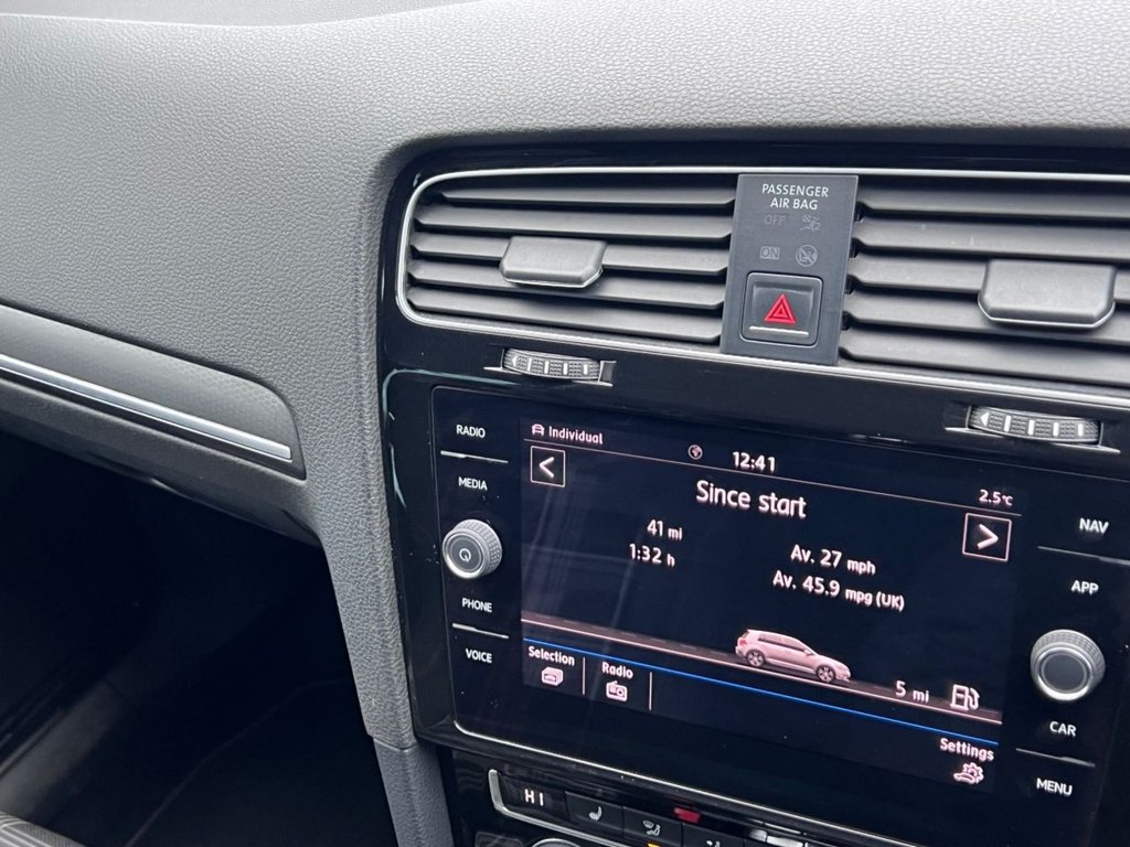 Used Volkswagen Golf 2017 for sale - 77547460: Photo 20