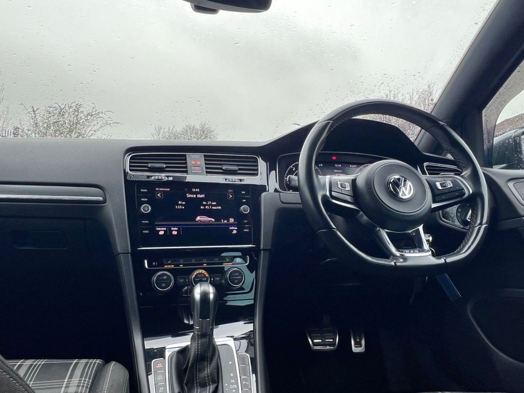 Used Volkswagen Golf 2017 for sale - 77547460: Photo 24