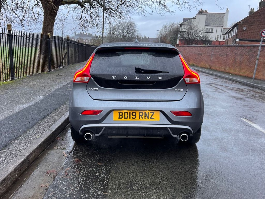 Used Volvo V40 2019 for sale - 76855118: Photo 11