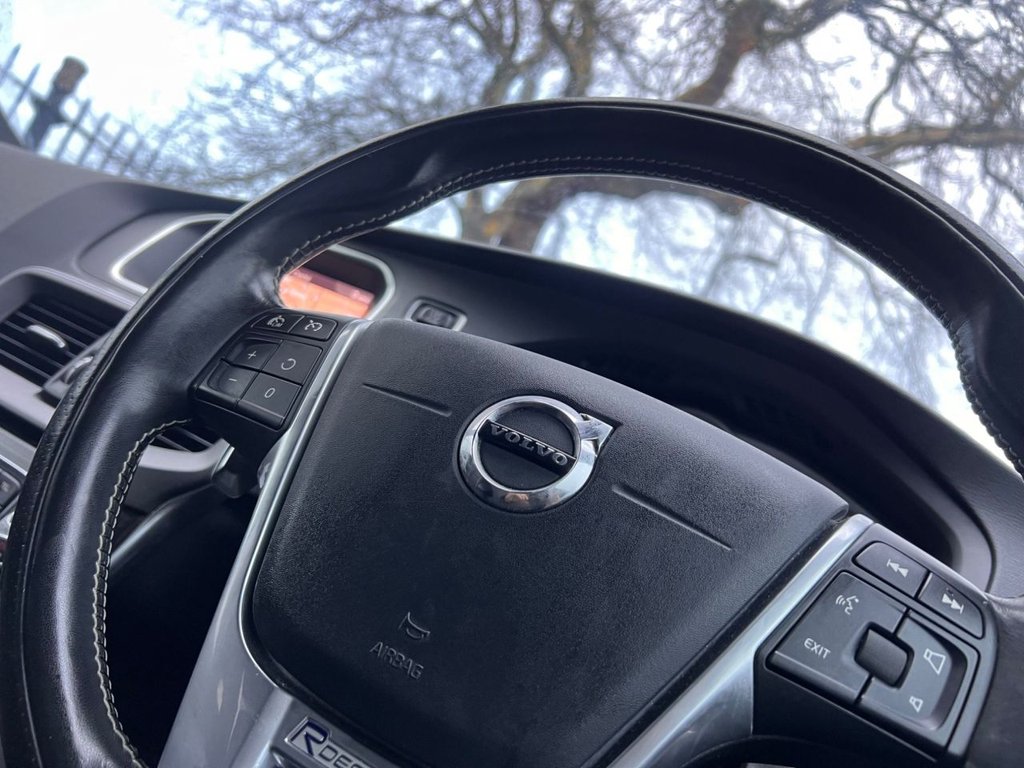 Used Volvo V40 2019 for sale - 76855118: Photo 32