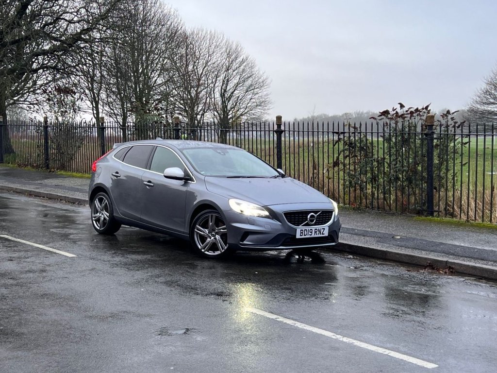 Used Volvo V40 2019 for sale - 76855118: Photo 4