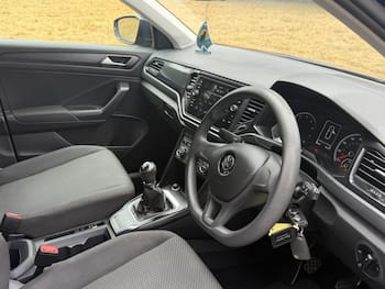 Used Volkswagen T-Roc 2018 for sale - 79628716: Photo