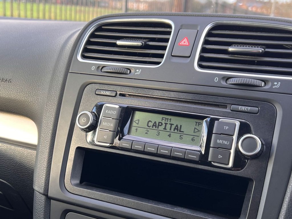 Used Volkswagen Golf 2011 for sale - 76670669: Photo 12