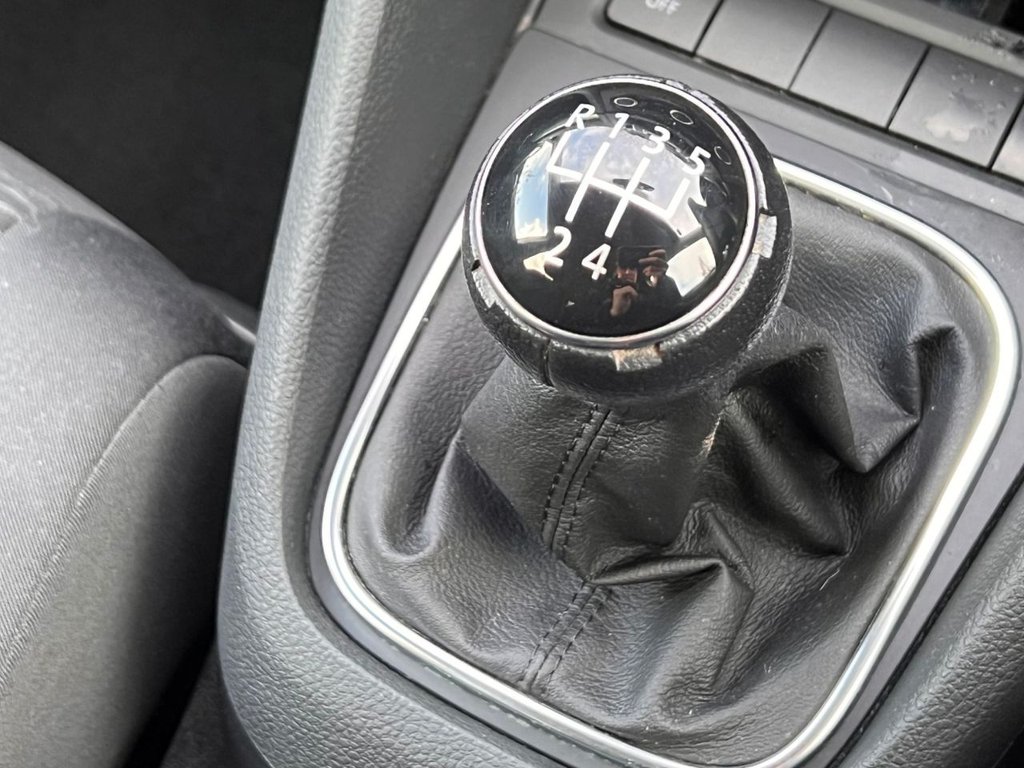 Used Volkswagen Golf 2011 for sale - 76670669: Photo 13