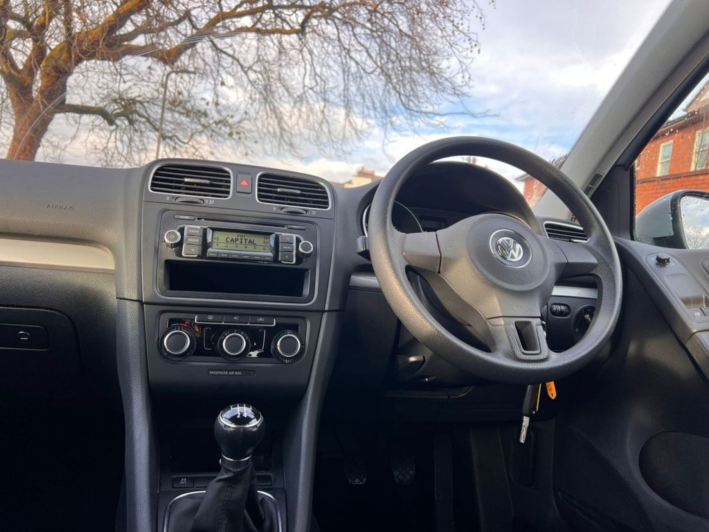 Used Volkswagen Golf 2011 for sale - 76670669: Photo 15