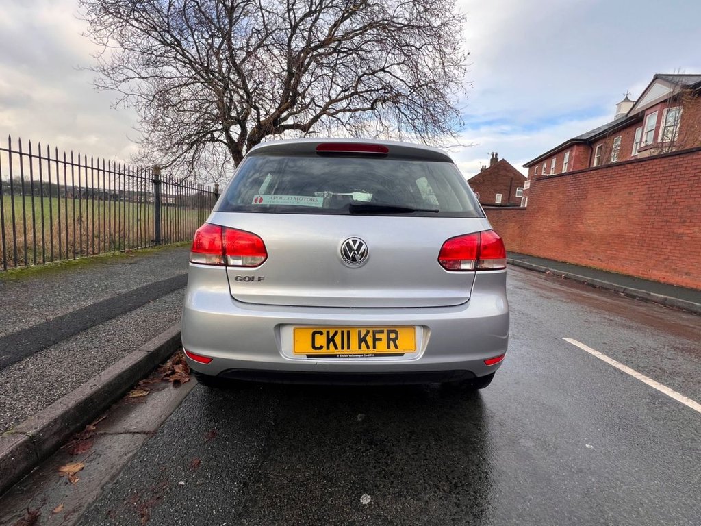 Used Volkswagen Golf 2011 for sale - 76670669: Photo 8