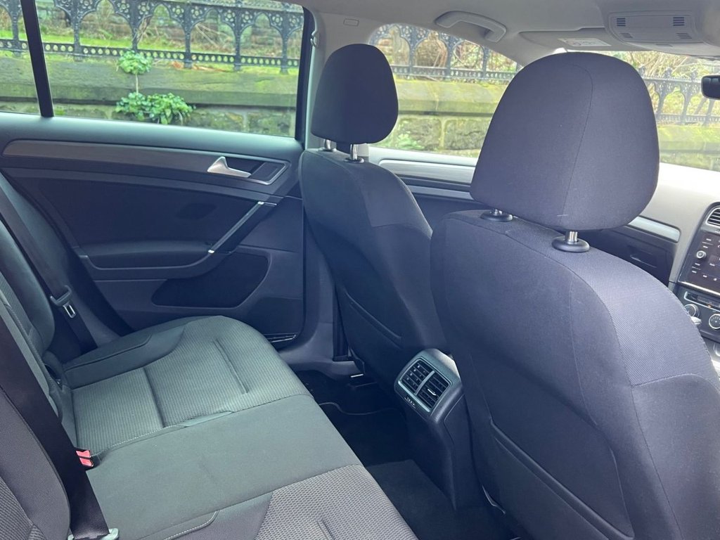 Used Volkswagen Golf 2019 for sale - 77558073: Photo 11