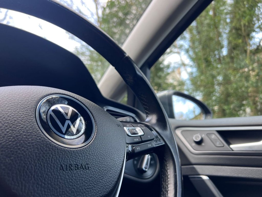 Used Volkswagen Golf 2019 for sale - 77558073: Photo 23