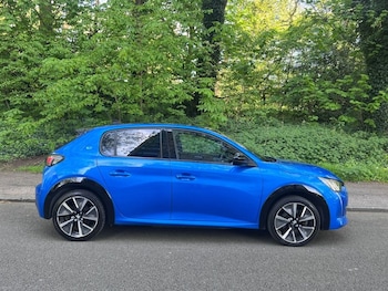 Used Peugeot E-208 2021 for sale - 78382114: Photo