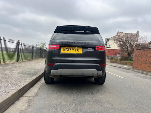 Used Land Rover Discovery 2017 for sale - 74943080: Photo 11