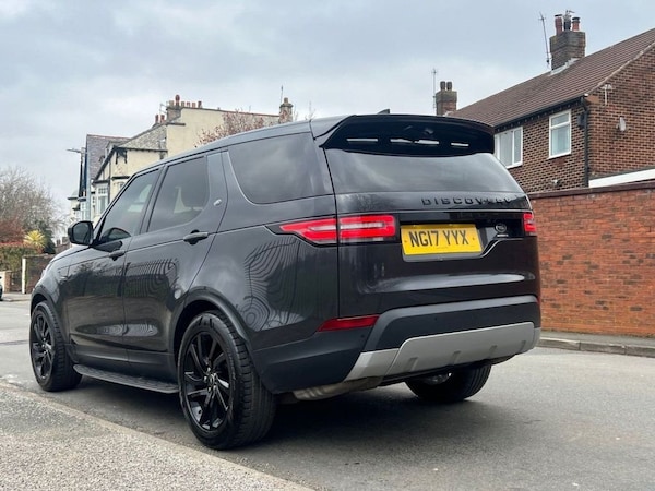Used Land Rover Discovery 2017 for sale - 74943080: Photo 9