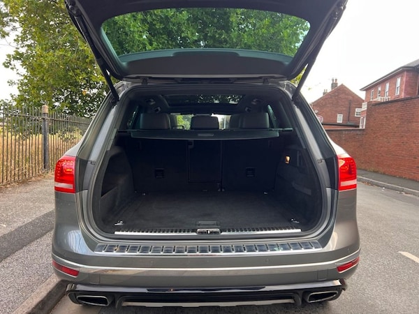 Used Volkswagen Touareg 2016 for sale - 76255945: Photo 16