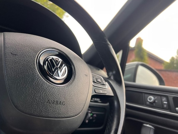Used Volkswagen Touareg 2016 for sale - 76255945: Photo 32