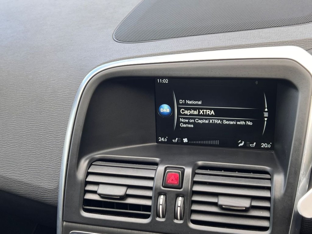 Used Volvo XC60 2015 for sale - 76356173: Photo 17